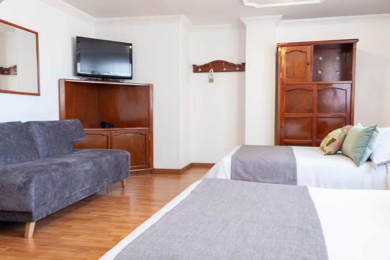Hotel Virrey Central Богота Екстериор снимка